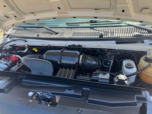 Used 2012 Ford E-250 and Econoline 250 w/ Insulation Pkg RWD image 24
