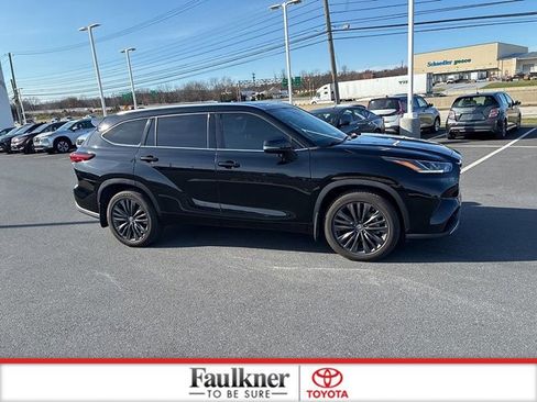 Certified 2021 Toyota Highlander Platinum image 4