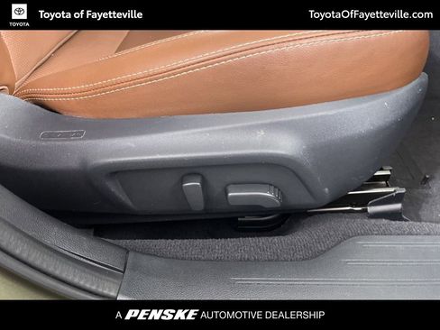 Used 2018 Subaru Outback 2.5i Touring w/ Popular Package #3 image 7