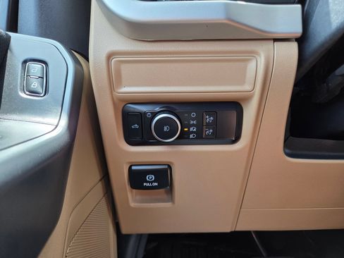 Used 2021 Ford F150 XLT AWD/4WD image 39