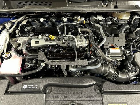 Used 2025 Toyota Prius Plug-In Hybrid FWD image 11