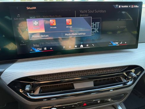Used 2025 BMW 430i xDrive w/ M Sport Package AWD/4WD image 23