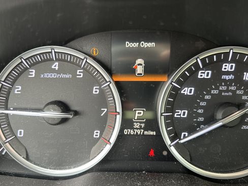 Used 2016 Acura MDX SH-AWD w/ Technology Package image 11