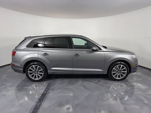 Used 2017 Audi Q7 3.0T Premium Plus AWD/4WD image 4