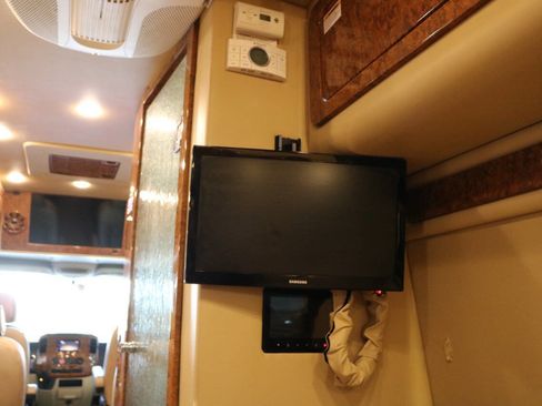 Used 2015 Mercedes-Benz Sprinter 3500 image 75