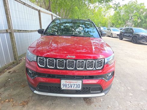 Used 2025 Jeep Compass Limited AWD/4WD image 7