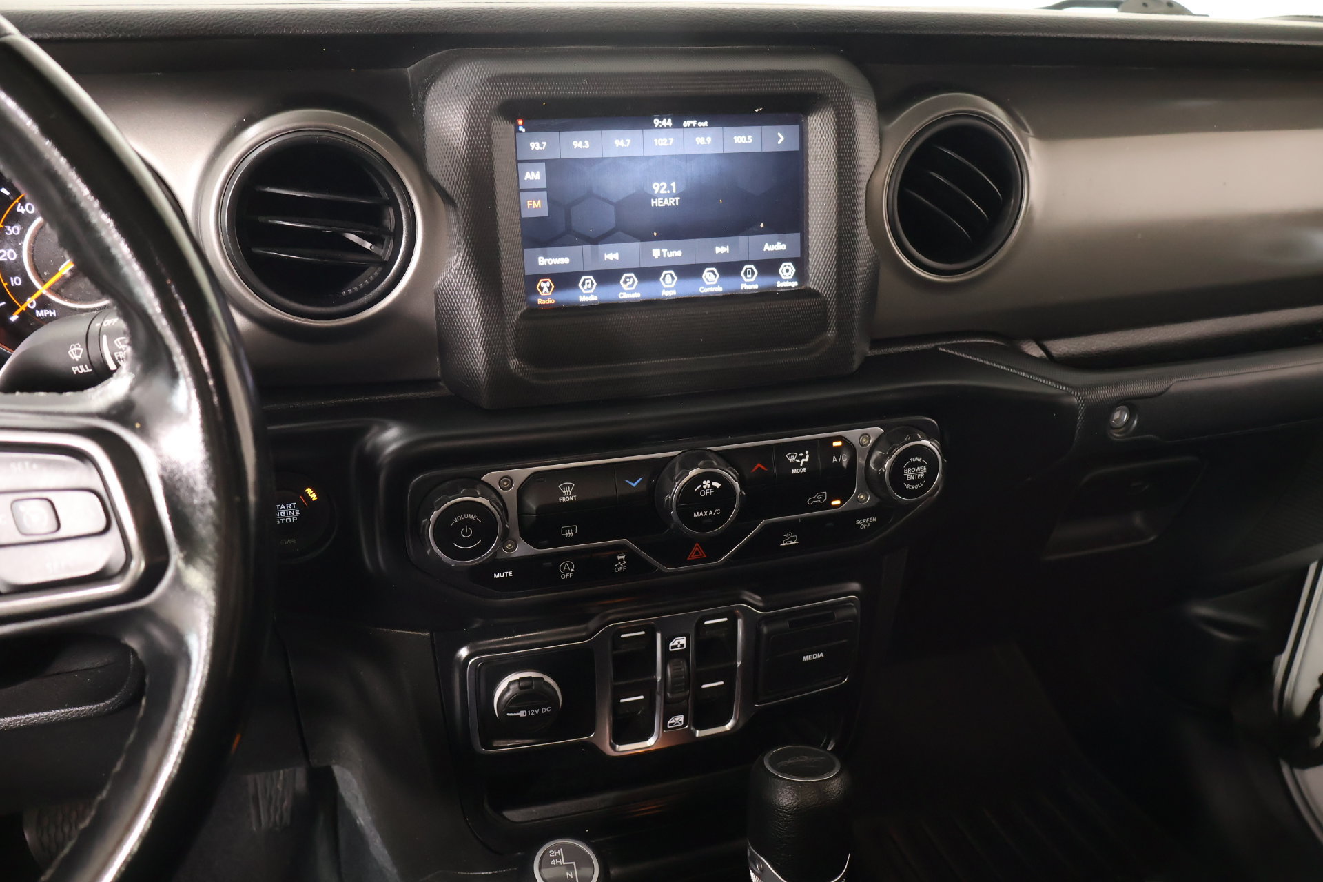 Used 2022 Jeep Gladiator Sport AWD/4WD image 5
