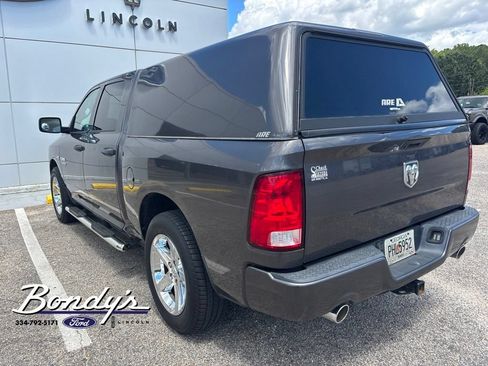 Used 2017 RAM 1500 Express RWD image 6