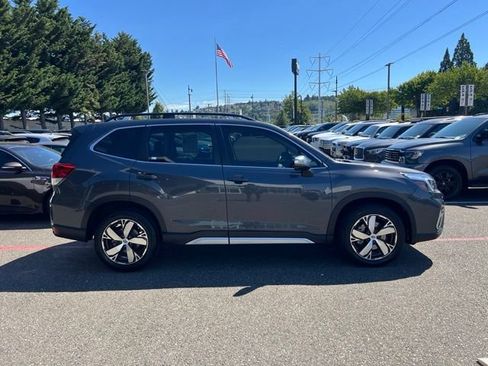 Used 2020 Subaru Forester Touring w/ Popular Package #2 AWD/4WD image 8