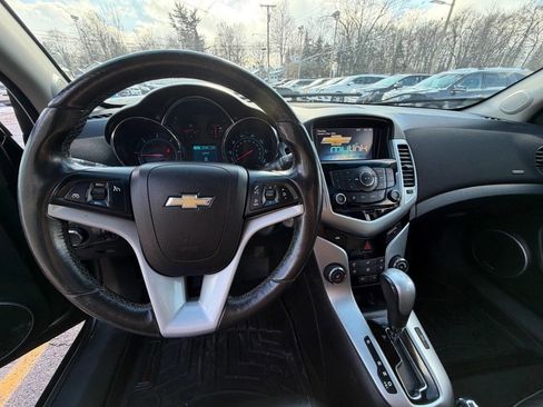 Used 2015 Chevrolet Cruze Diesel w/ Sun And Sound Package image 21