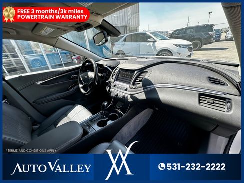 Used 2018 Chevrolet Impala LT w/ LT Convenience Package image 17