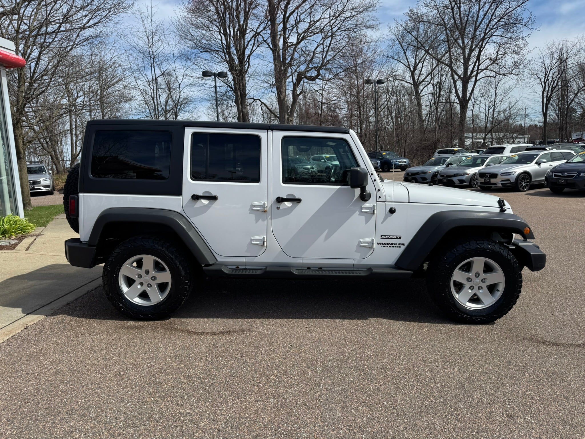 Used 2017 Jeep Wrangler Unlimited Sport w/ Quick Order Package 23S AWD/4WD image 8