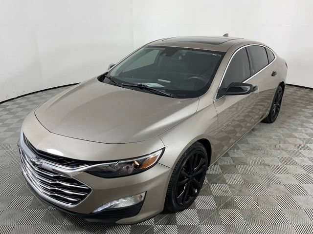 Used 2023 Chevrolet Malibu LT w/ Driver Confidence Package FWD image 2