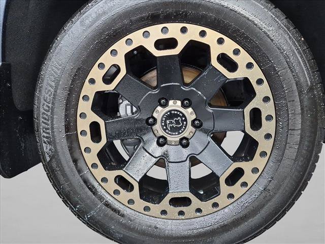 Certified 2021 Chevrolet Silverado 1500 Custom w/ LPO, Dark Essentials Package AWD/4WD image 30