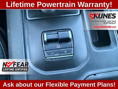 Used 2023 GMC Sierra 1500 AT4 image 23