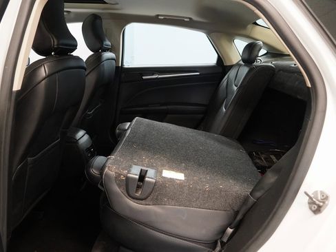 Used 2019 Ford Fusion Titanium image 26