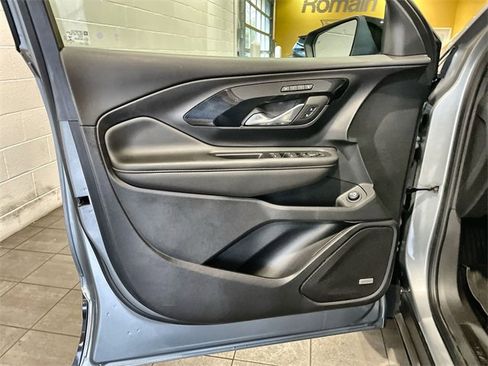 Used 2023 GMC Terrain AT4 w/ Infotainment Package II image 10