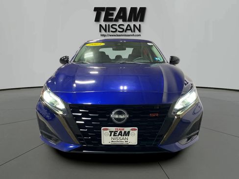 Used 2023 Nissan Altima 2.5 SR image 2