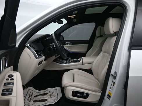 Used 2023 BMW X5 M50i w/ Executive Package image 25
