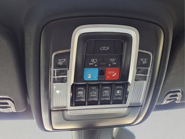 Used 2025 RAM 1500 Limited AWD/4WD image 39