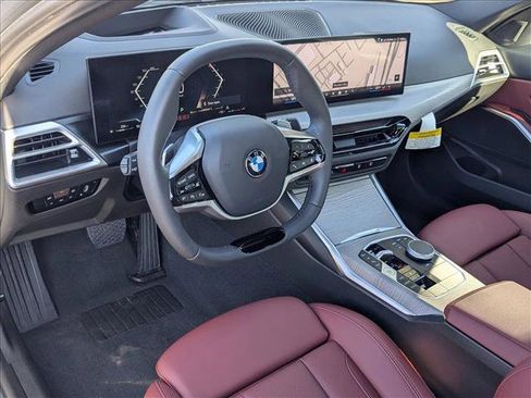Used 2025 BMW 330i xDrive 330i xDrive w/ Premium Package image 10