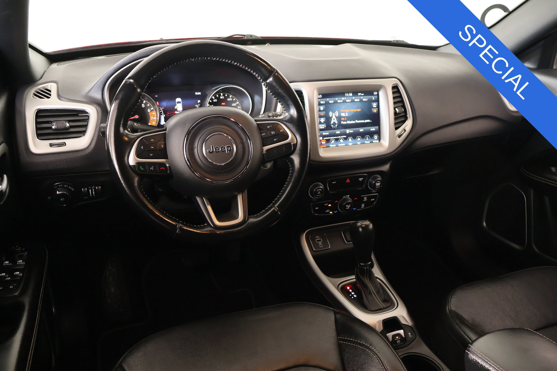 Used 2021 Jeep Compass Latitude FWD image 2