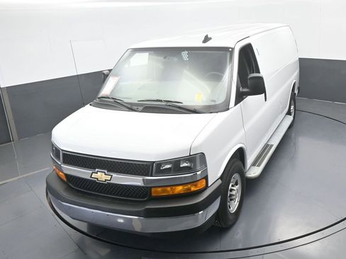 Used 2024 Chevrolet Express 2500 w/ Driver Convenience Package image 41