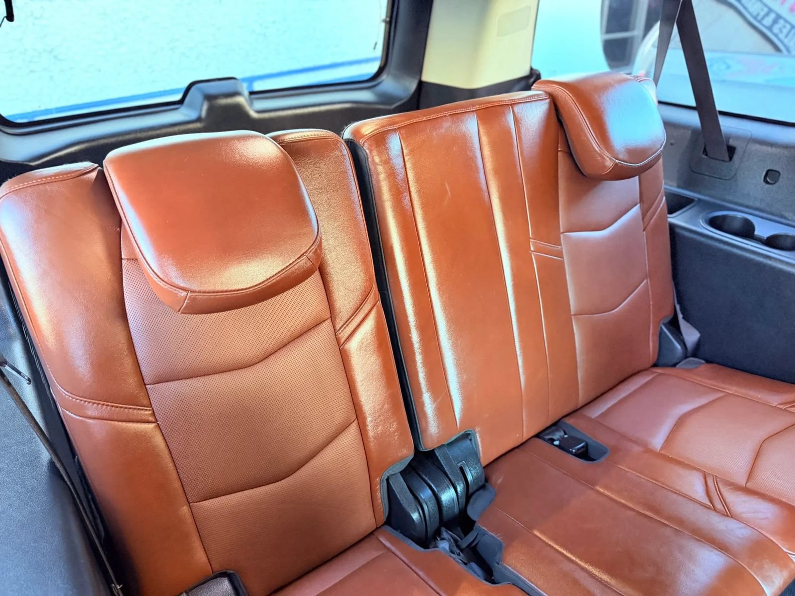 Used 2016 Cadillac Escalade ESV Luxury AWD/4WD image 13