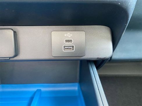 New 2025 Ford Maverick XLT w/ Equipment Group 302A image 21