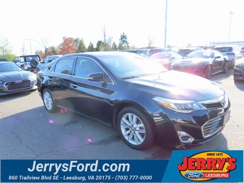 Used 2015 Toyota Avalon XLE image 1