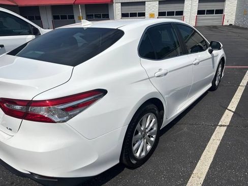 Used 2020 Toyota Camry LE FWD image 7