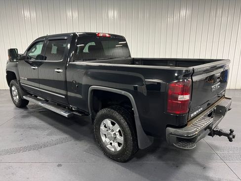 Used 2017 GMC Sierra 2500 SLT w/ All Terrain HD Package image 22