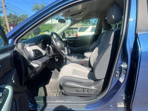 Used 2022 Subaru Outback Premium AWD/4WD image 26