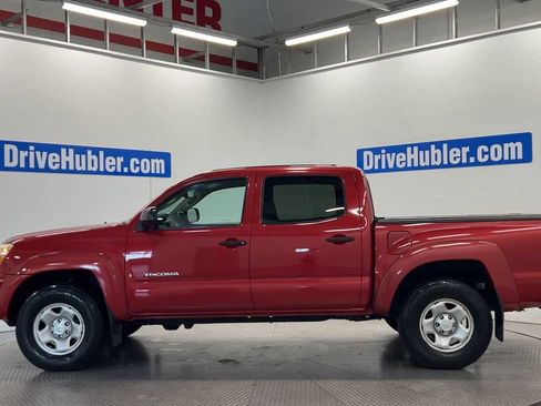 Used 2011 Toyota Tacoma 4x4 Double Cab w/ SR5 Pkg #2 image 2