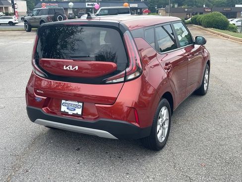 Used 2023 Kia Soul S FWD image 5