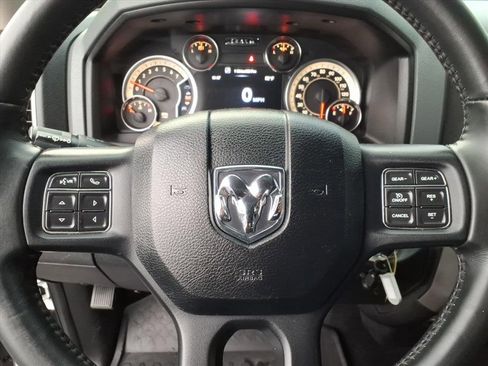Used 2017 RAM 1500 Big Horn image 5