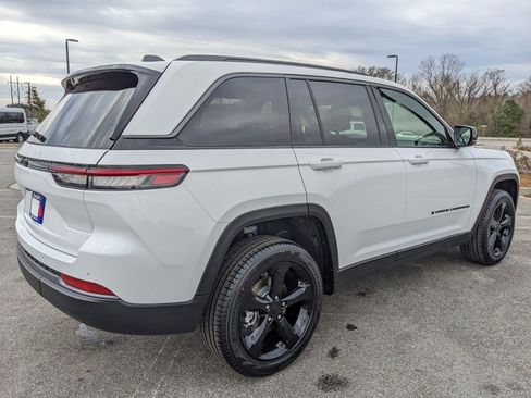 New 2026 Jeep Grand Cherokee Limited w/ Limited Altitude Package RWD image 22