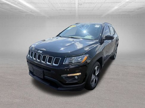 Used 2018 Jeep Compass Latitude AWD/4WD image 10