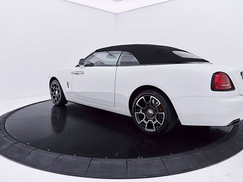 Used 2020 Rolls-Royce Dawn RWD image 14