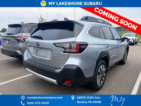 Used 2025 Subaru Outback Limited XT w/ Popular Package #2 AWD/4WD image 7