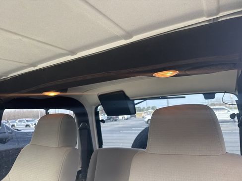 Used 2006 Jeep Wrangler Rubicon image 9