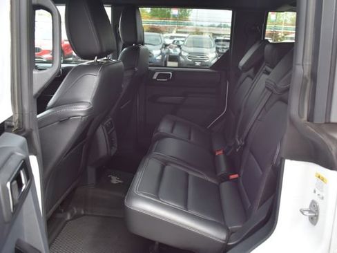 Used 2025 Ford Bronco Outer Banks AWD/4WD image 37