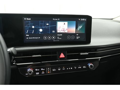 New 2025 Kia EV6 Light w/ Light LR Technology Package image 28