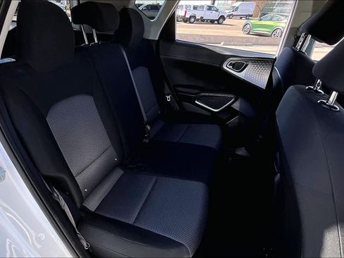 Used 2024 Kia Soul LX w/ Option Group 015 FWD image 19