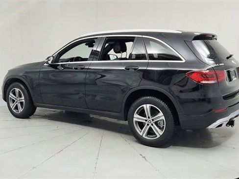 Used 2020 Mercedes-Benz GLC 300 4MATIC image 3