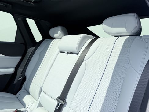 Used 2024 Cadillac Lyriq Luxury RWD image 51