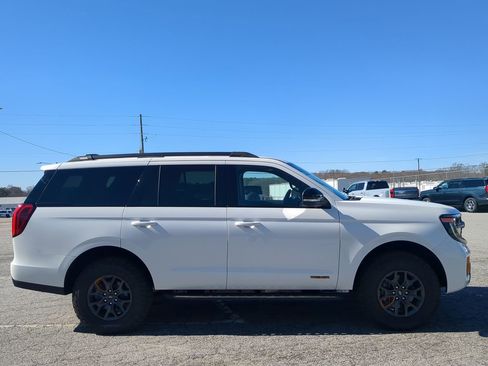 New 2025 Ford Expedition Tremor image 2