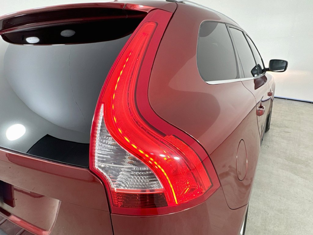 Used 2013 Volvo XC60 3.2 FWD image 29