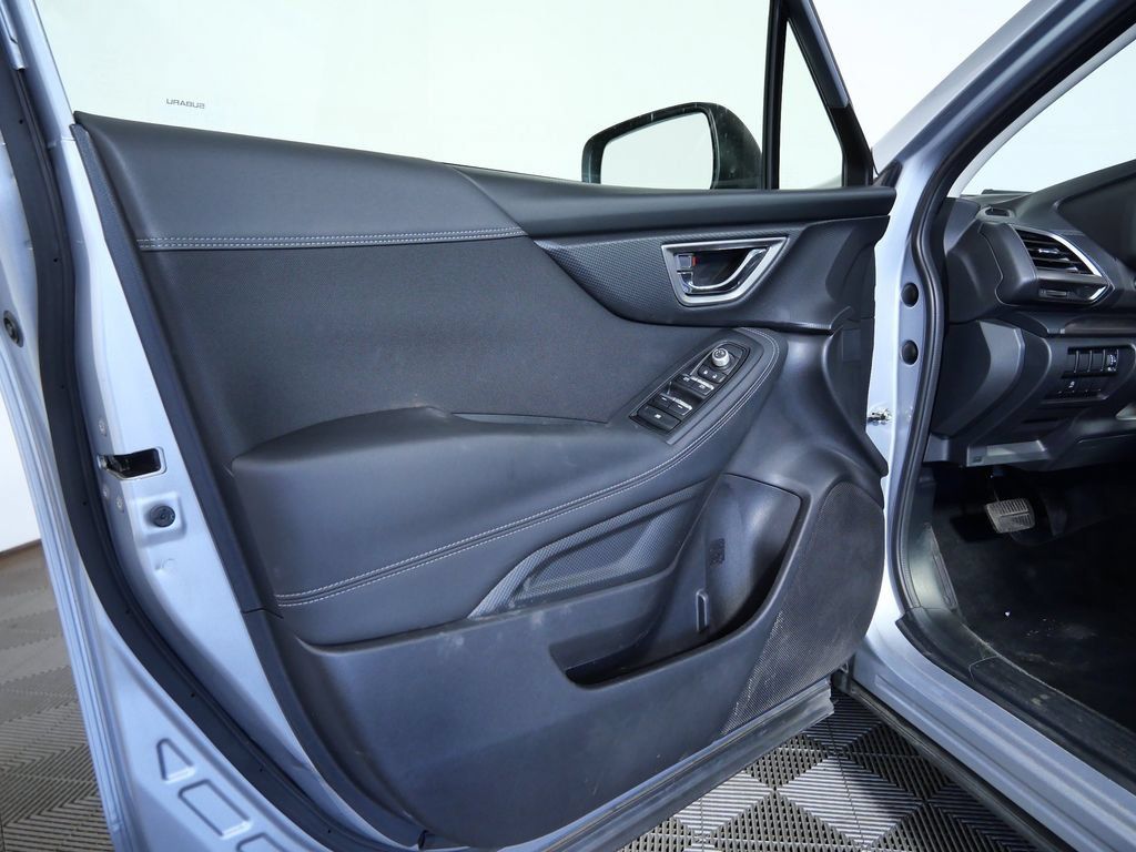 Used 2020 Subaru Forester Premium AWD/4WD image 14