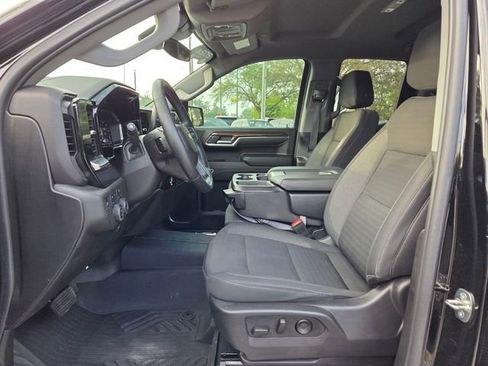 Certified 2024 Chevrolet Silverado 1500 LT w/ Z71 Off-Road Package AWD/4WD image 12